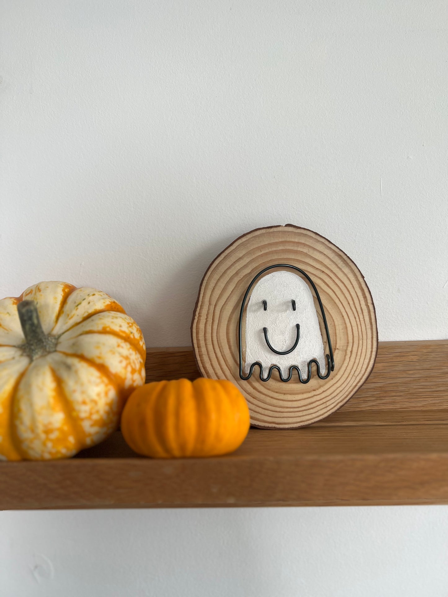 Casper The Rustic Round